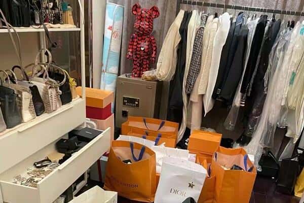 临汾市霍州回收一线品牌衣服